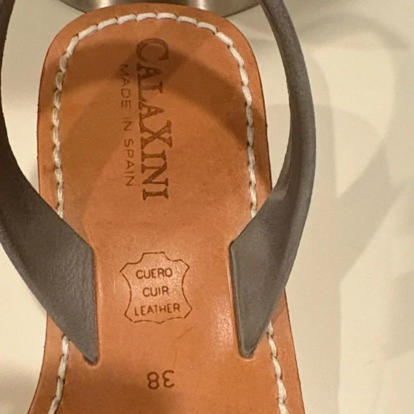 Brand New Gray CalaXini Sandals size 38 - Picture 3 of 3